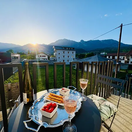 Cocon Savoyard - Vues Alpes - 2 King Size - Rando & Vtt - Parking Apartment Albertville